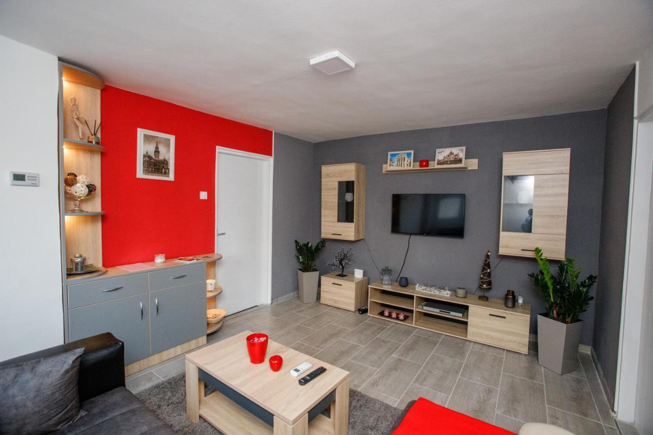 7 Days Premium Apartment Subotica Eksteriør billede